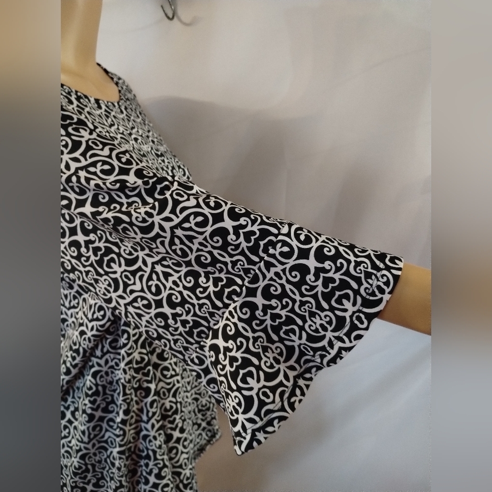 Ellen Weaver 3X Black White Scroll Print Blouse Plus Size Stretch Tunic Top - Picture 2 of 5
